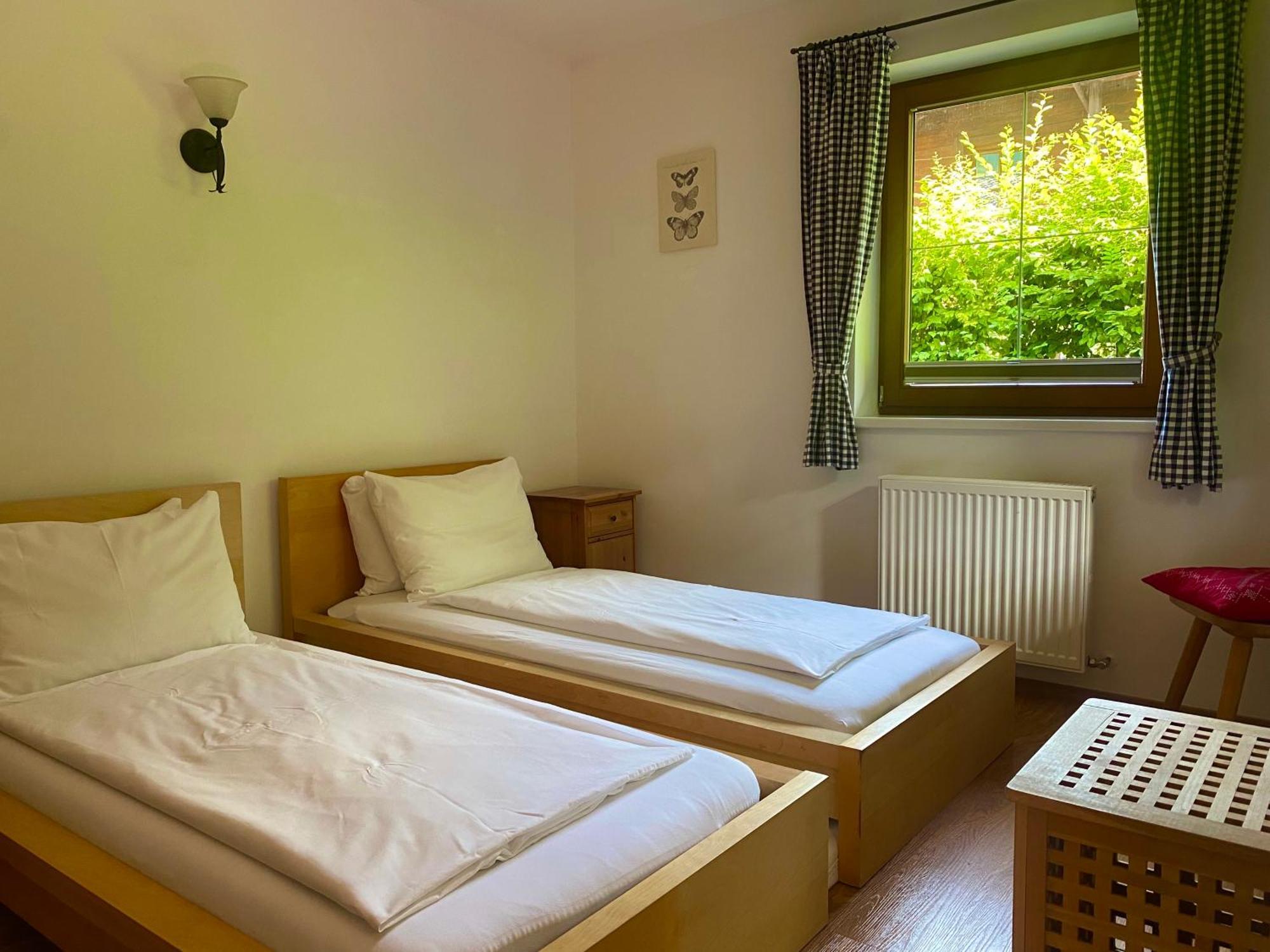 Haus Hislop Apartment Inneralpbach Exterior foto