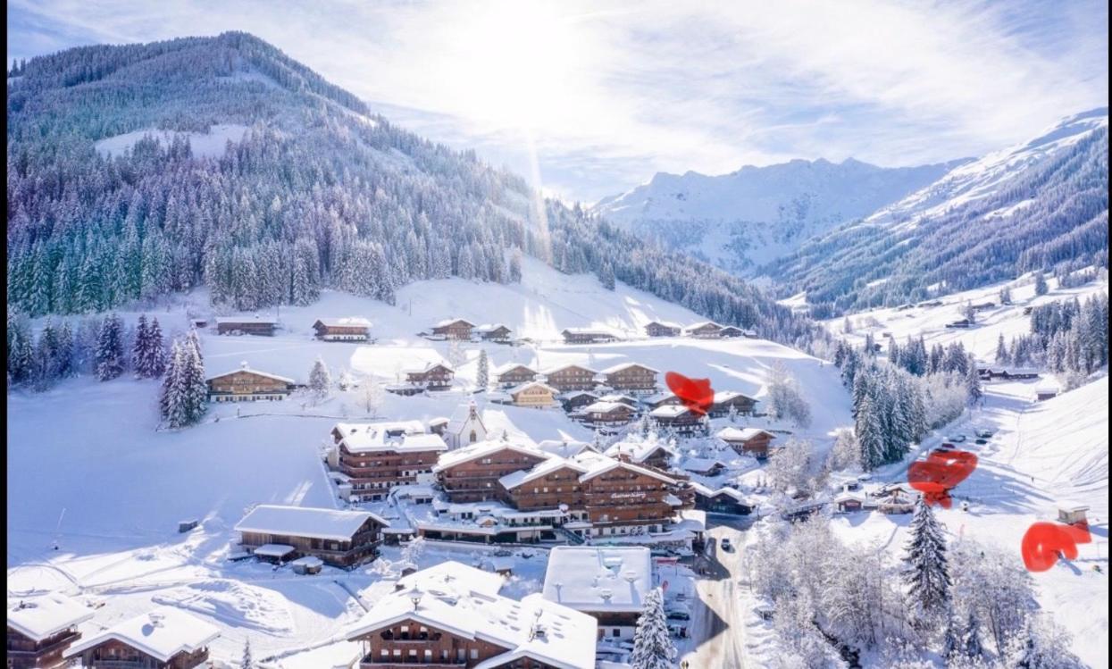 Haus Hislop Apartment Inneralpbach Exterior foto